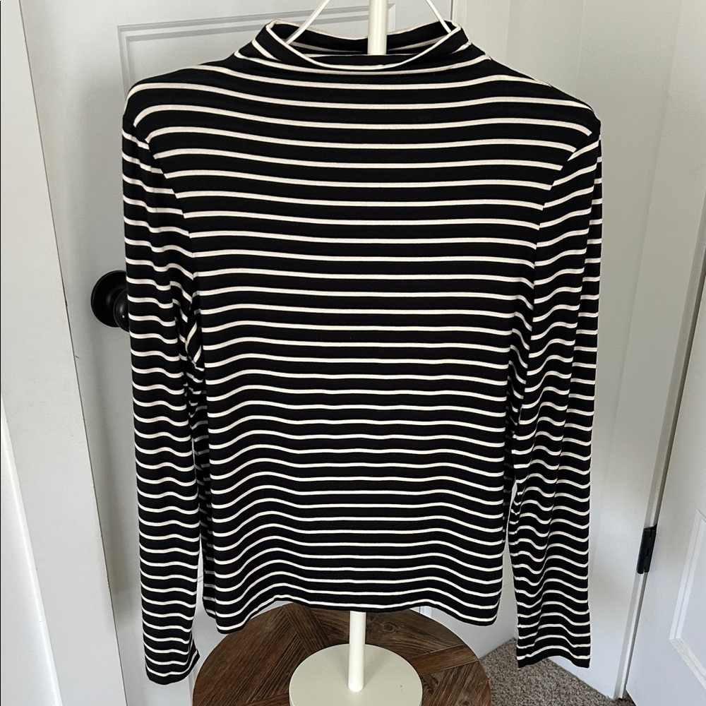 NWT Tahari Black and White Striped Mock Neck Long Sleeve Top